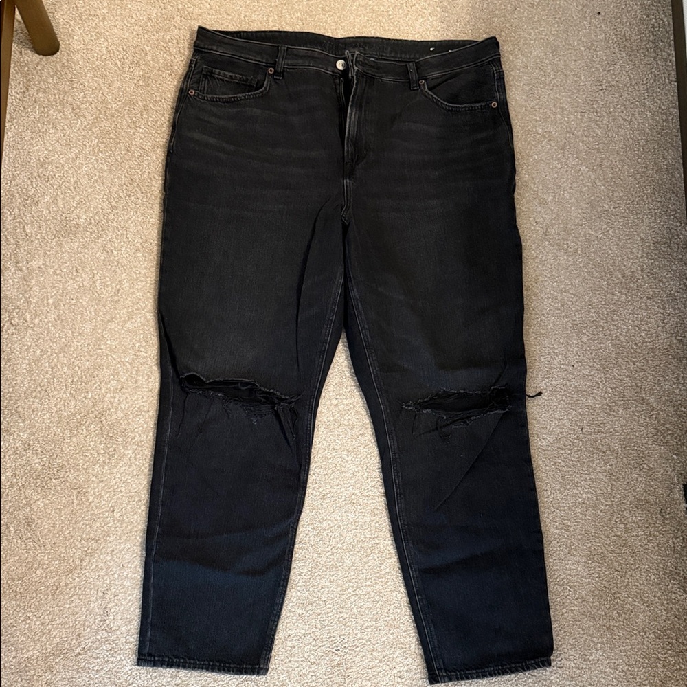 American Eagle strigid black mom Jeans